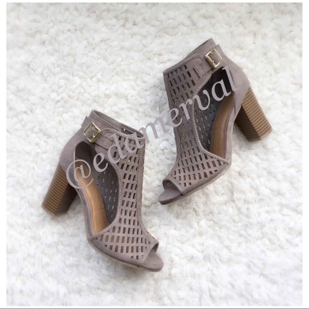 ⭐️NEW!! Taupe Cutout Peep Toe Booties